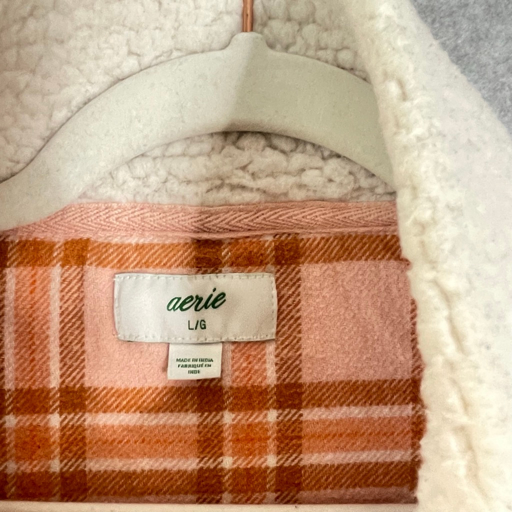 Aerie teddy bear sherpa fleece button front plaid interior vest sz L - Picture 3 of 10